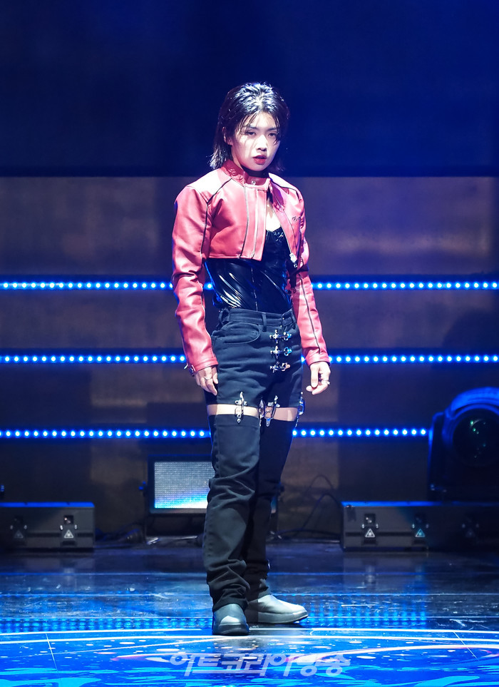 [AK포토] 아이키, 화려한 축하무대