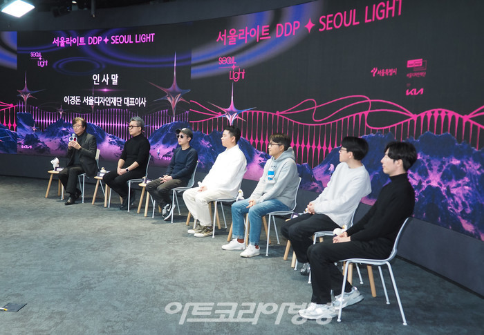 [AK현장] '우주적 삶' 서사 담은 '서울라이트 DDP' 개막 ... 222m 초대형 프로젝션 매핑 쇼 (종합)