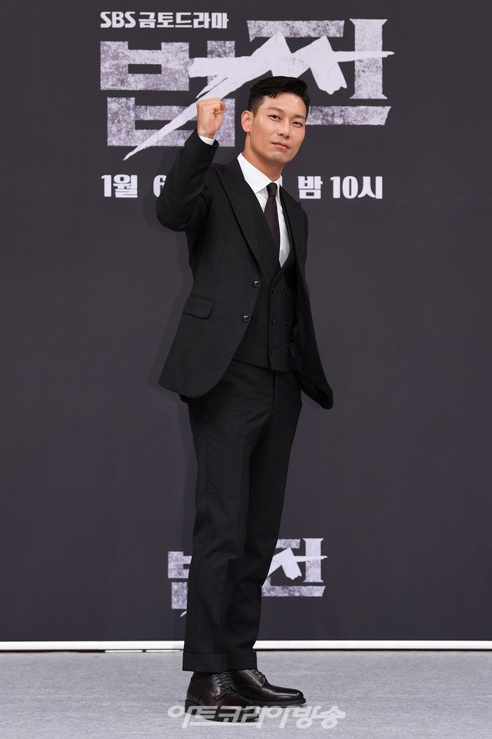 [AK포토] 박훈, 특수수 부장검사의 아우라