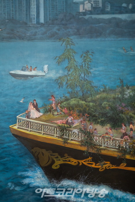 [이건수 미술비평]'전통과 현대의 혼성적 왈츠, 화엄세상을 향해 가는 배', 성태훈 '선유도 왈츠'