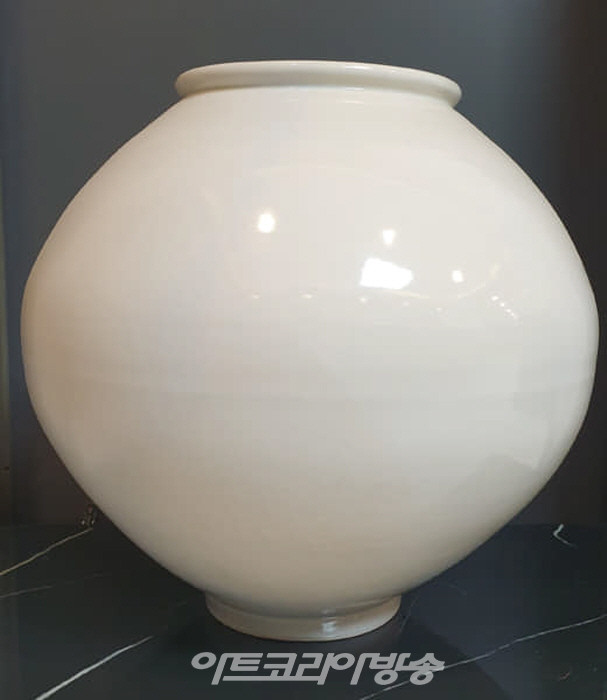 [김수열 갤러리스트] 소장품 이야기 26 - 강민수 도예가