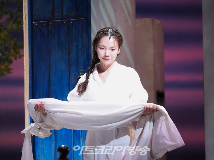 [AK화보] 최정원-최태이, 'Slipping Through My Fingers' (맘마미아!)