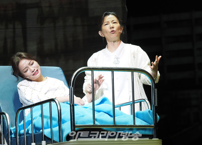 [AK화보] 김서라-신서옥-김형준-한세라, '오! 허니' (친정엄마)