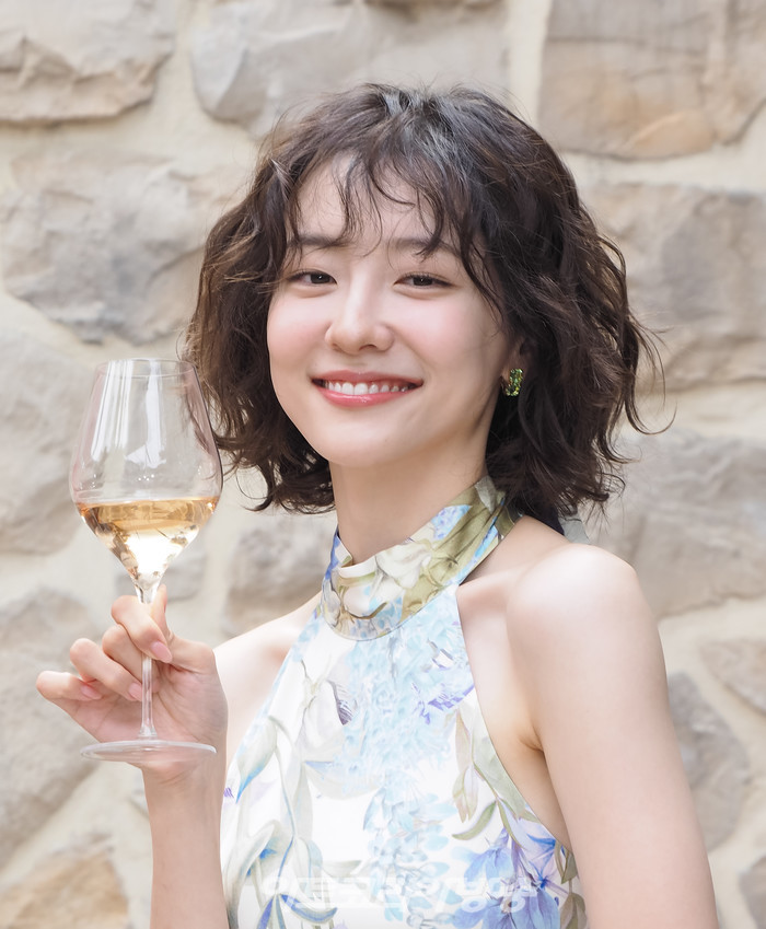 [AK포토] 박지현, 한 잔 하실래요