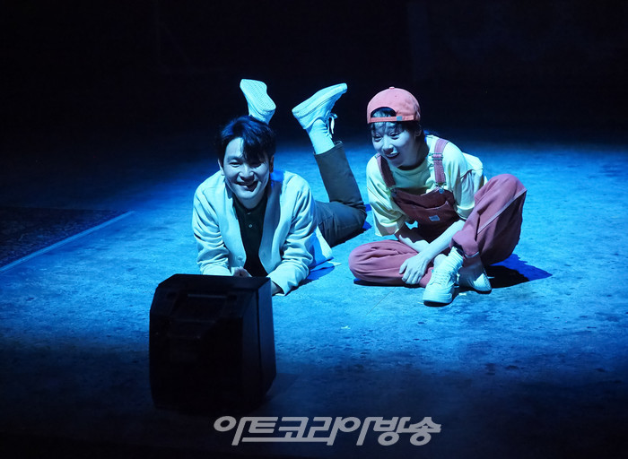 [AK화보] '추남, 미녀' 백석광-김소이, 새로운 세계로의 초대장