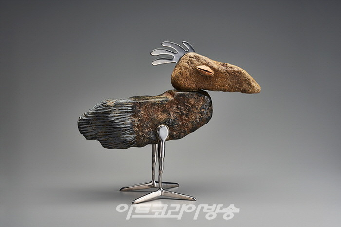 강이수 조각전 '삶의 내면을 추상적, 익살적인 조형동물로 표현'