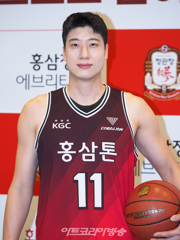 [AK포토] 양희종, 존재만 넘치는 포즈