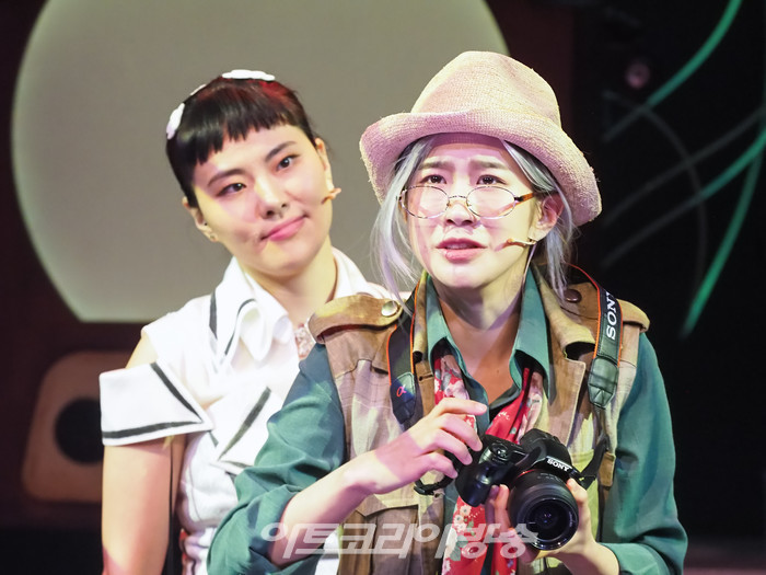 [AK화보] 정다희-박새힘, 마다가스카르 (신이 나를 만들 때)