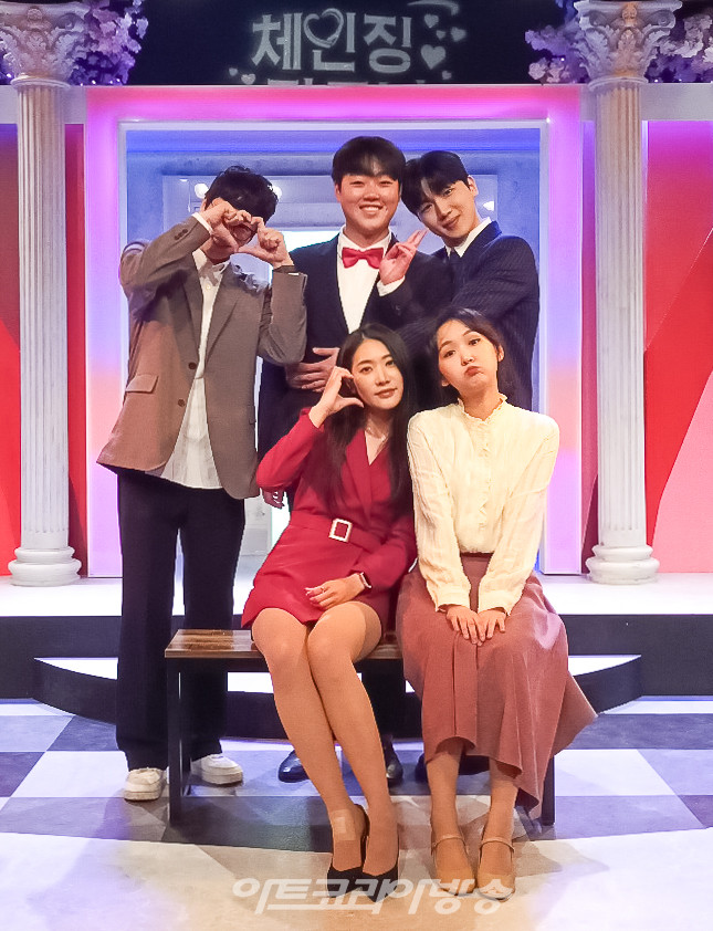 [AK포토] 김정운-구도경-김여진-강이성-박강록, '체인징파트너' 웃음 보장 합니다