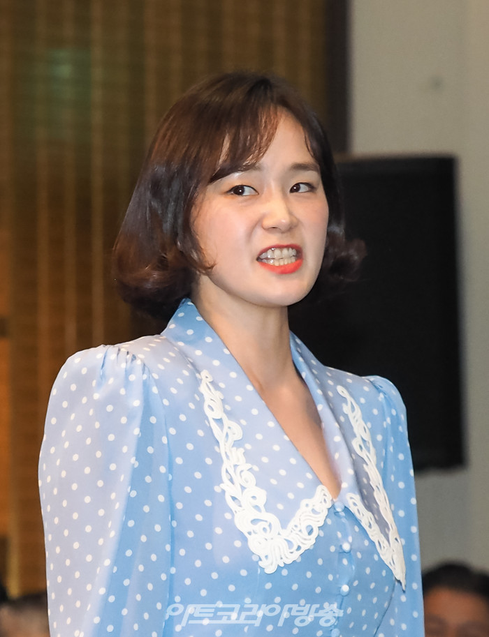 [AK화보] '리어왕' 2막 4장 ... 이순재-권민중-서송희, 리어를 푸대접하는 두 딸들