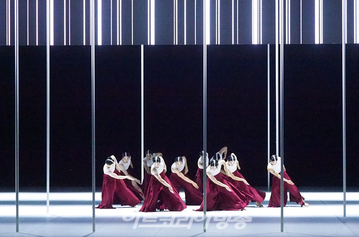 [AK화보] 서울시무용단 '일무' ... 3막 '죽무'