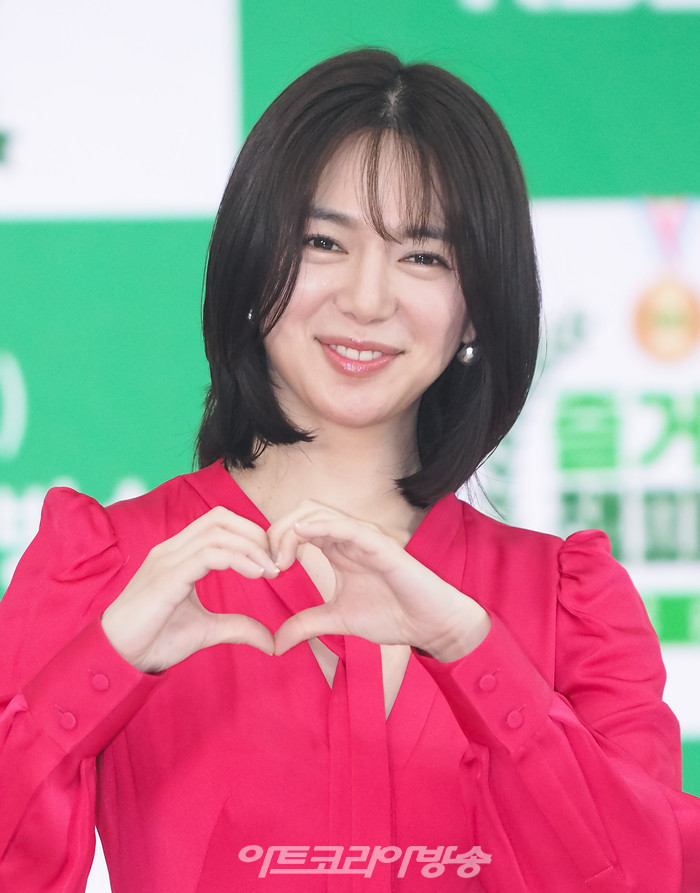 [AK포토] 이엘리야, 애정 듬뿍 담아 (어울림픽)