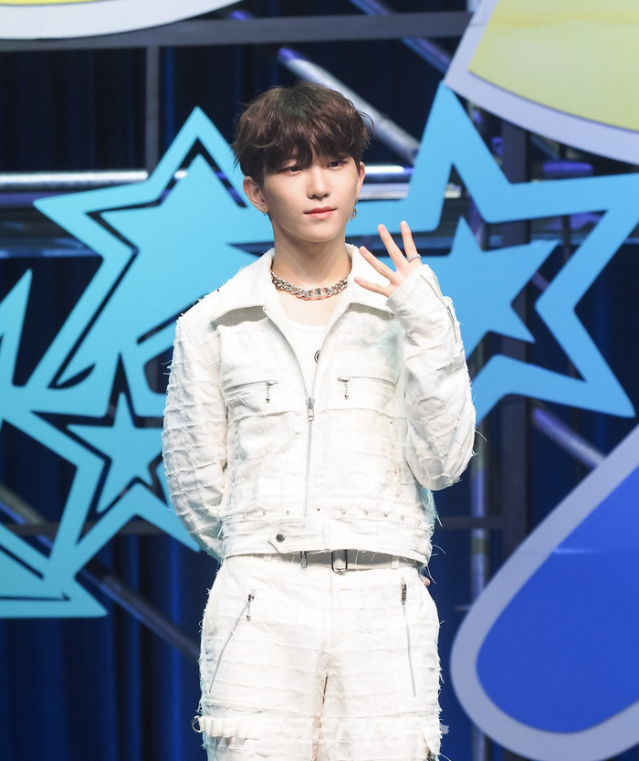 [AK포토] 더뉴식스 오성준, 사랑해요