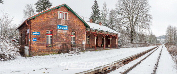 [안지현의 경영과 트렌드] '레트로 감성 콘텐츠에 열광하는 소비트렌드'