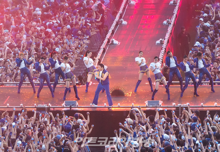 [AK화보] 싸이, '싸이흠뻑쇼 2023' 첫 공연