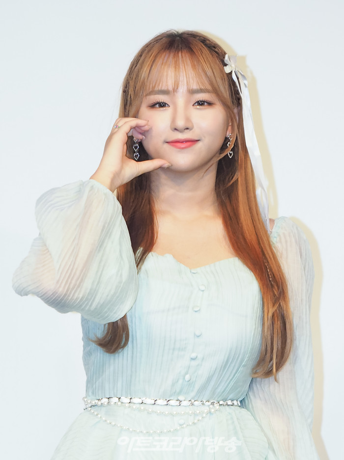 [AK포토] 세러데이 아연, 대체 불가 건강미