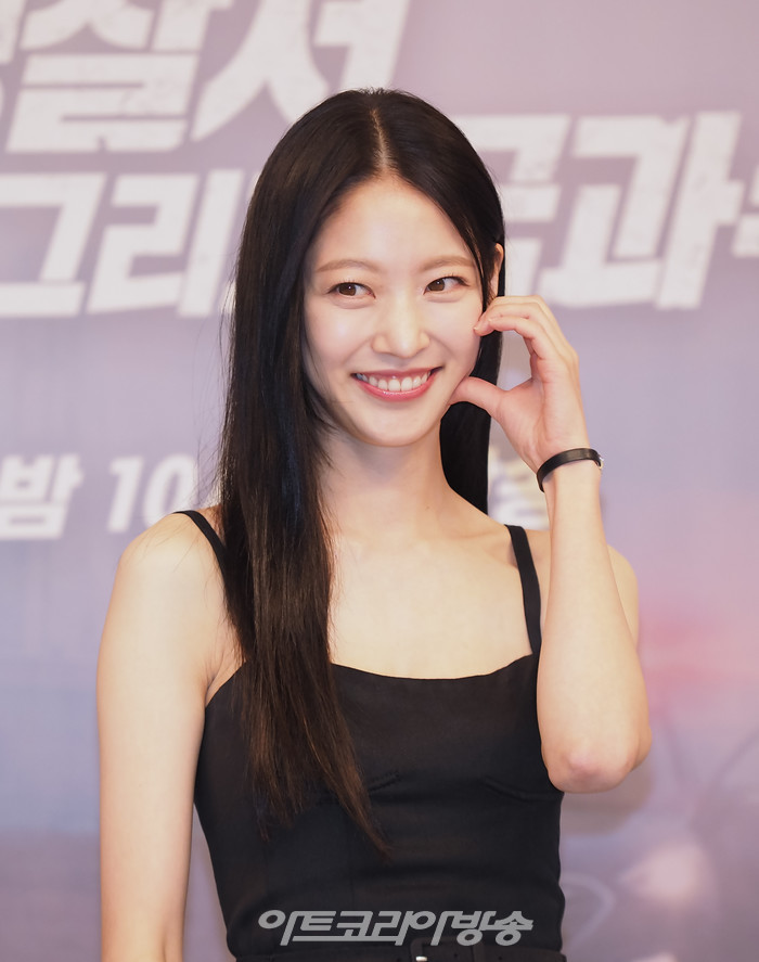 [AK포토] 공승연, 구급대원 송설 예쁜 미소