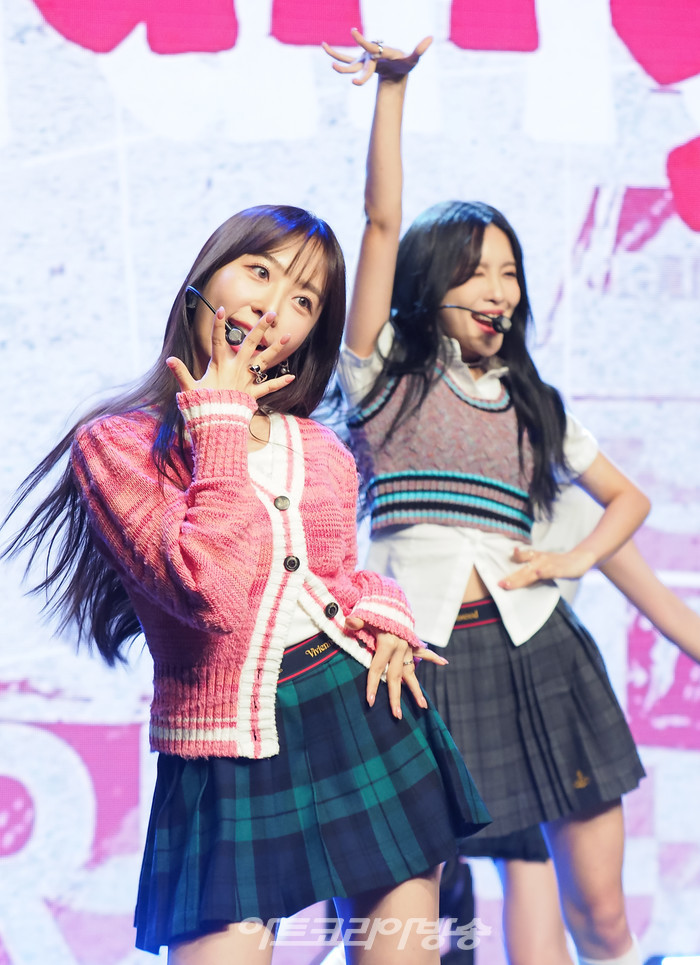 [AK화보] 프림로즈, 달콤 사운드 '래피 태피' 무대