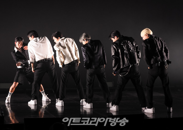 [AK현장] '명곡 맛집' 귀환 온앤오프, '바람이 분다'로 전할 사랑의 연서 (종합)