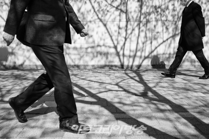 신웅재 사진전 'OPTIMISTIC'