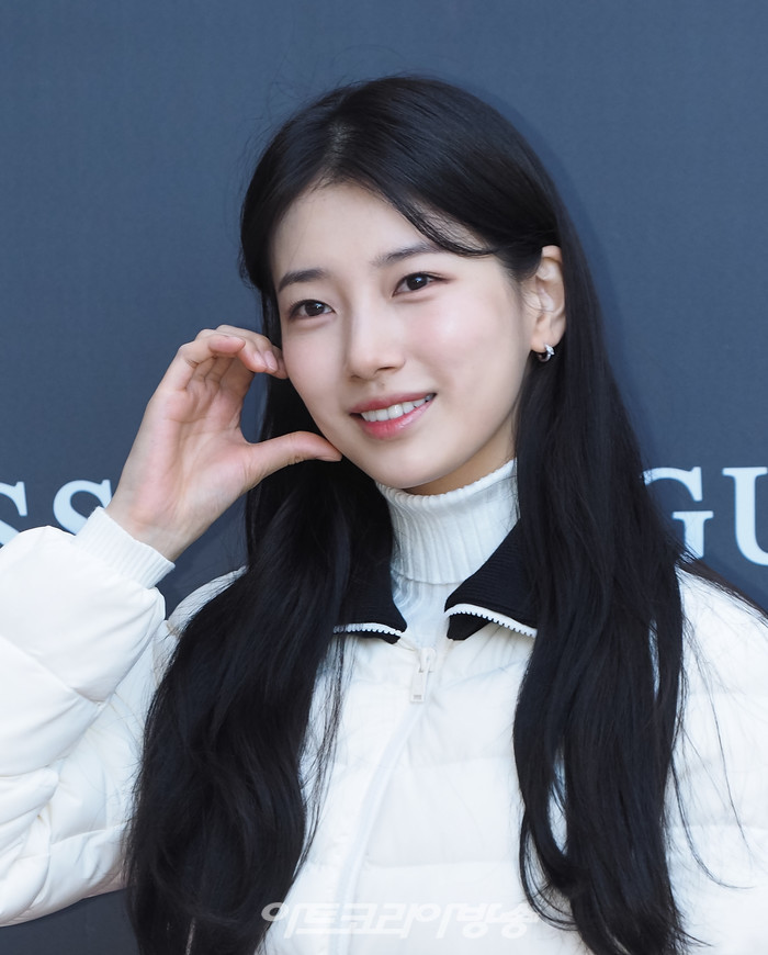 [AK포토] 수지, 남심 저격 사랑스러움