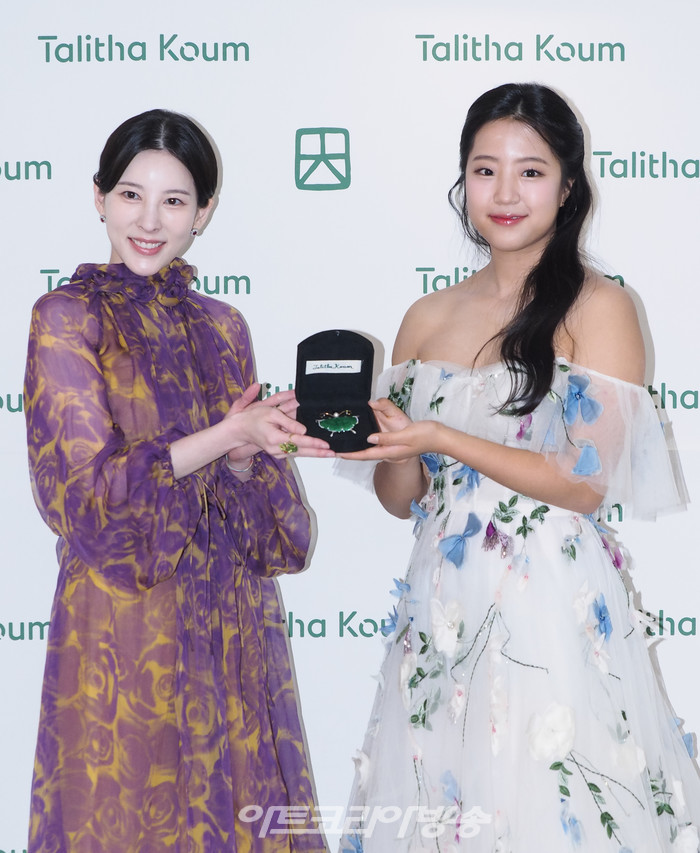 [AK포토] 채문선 대표-신유빈, 파리에서도 골드 기원합니다