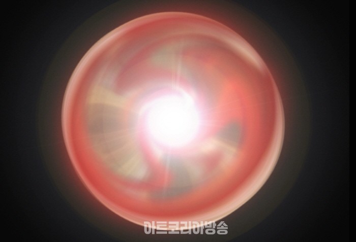 [이재걸 미술평론] 우주를 집어삼키는 나 '추은영 Black Hole Cygnus X-1'에 부쳐 -