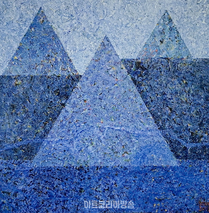 [김종근 미술평론] 가슴으로 느끼며 생각하는 성스러운 그림 - 손문자