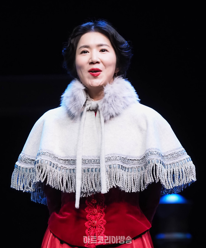 [AK포토] 최나라, 엘하르크의 새로운 삶 도운 화니 빌톤