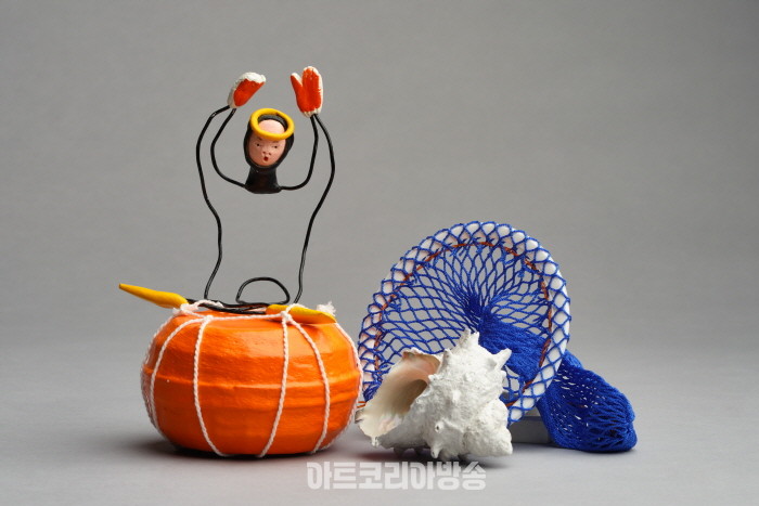 나강 개인전 'Don’t Worry, Be Happy'