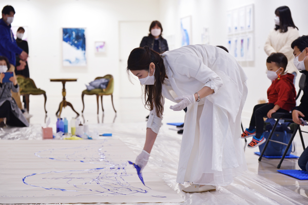 양은진 작가, '악마는 지니다를 입는다' 전시회 ... '슬로우 라이프' 통한 소소한 행복찾기