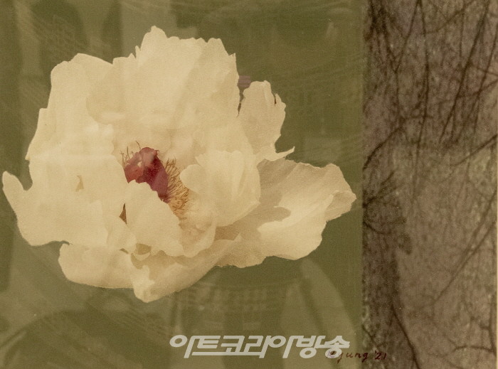 [김종근 미술평론] 김경자의  신작 '매혹적인 이미지-자연의 리듬'