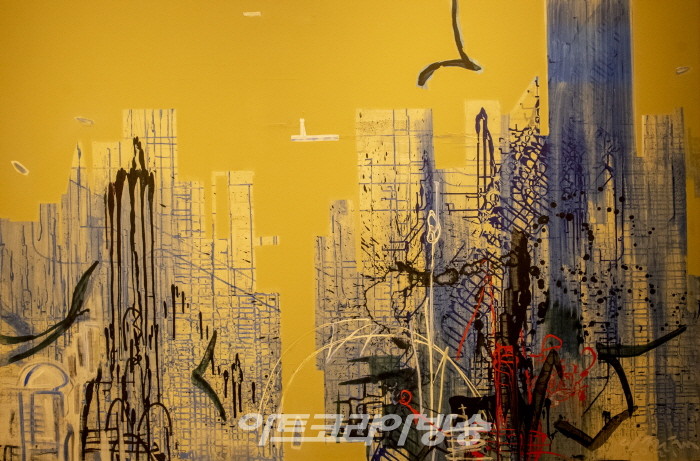 [박영택 미술평론] 이종태- 색과 선으로 이룬 도시 풍경