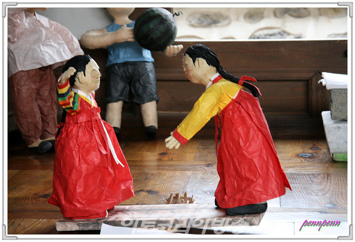 닥종이 인형으로 보는 옛 풍습