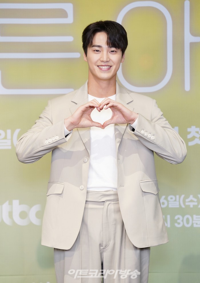 [AK포토] 이태환, '심쿵 미소' (서른, 아홉)
