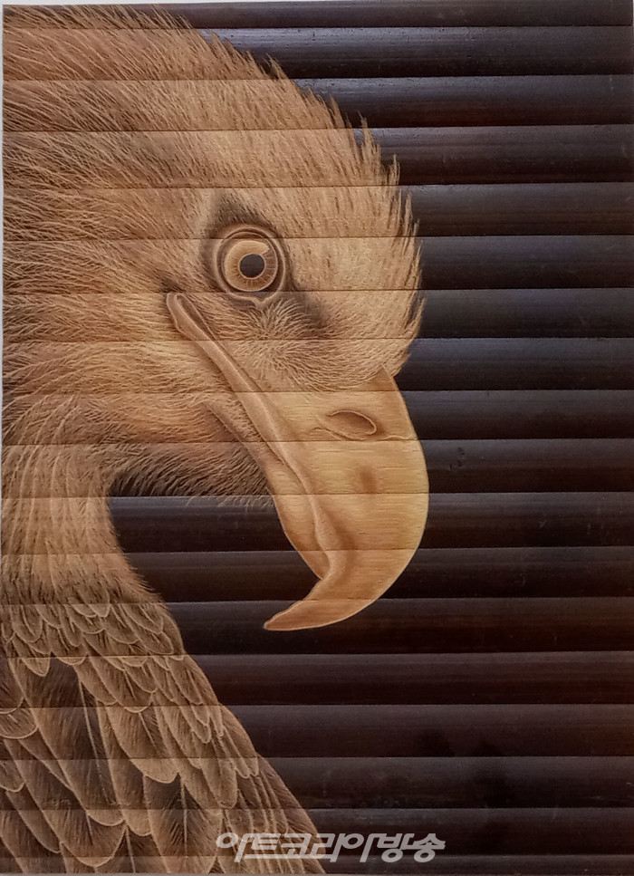 세계 최초 죽조각 예술가로 명성을 얻은 박동석 작가