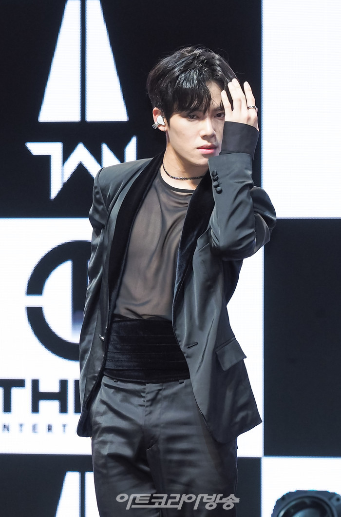 [AK포토] 탄 주안, '멋짐 폭발 포즈 장인' (1TAN)