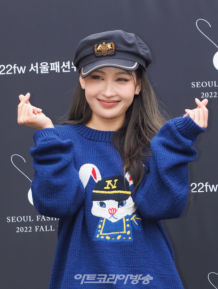 [AK포토] 이사배, '남다른 패션 감각'