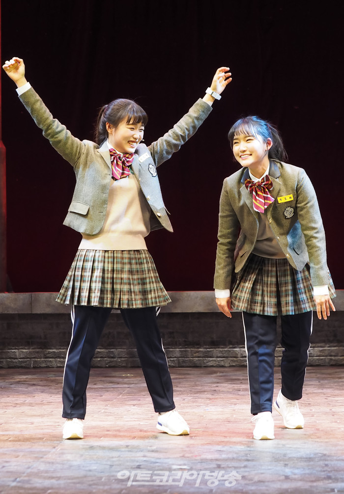 [AK포토] 임찬민-송영미, '난 달릴거야'