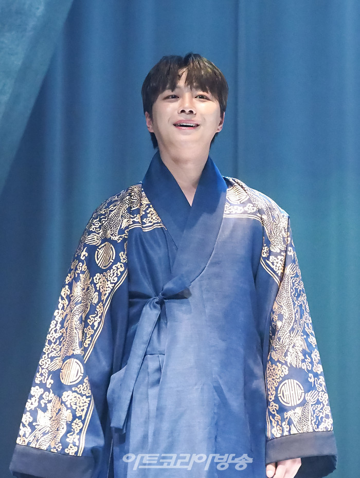 [AK화보] 이의진-백주호-이가원, '단종, 송씨 첫 만남' (연극 여도)