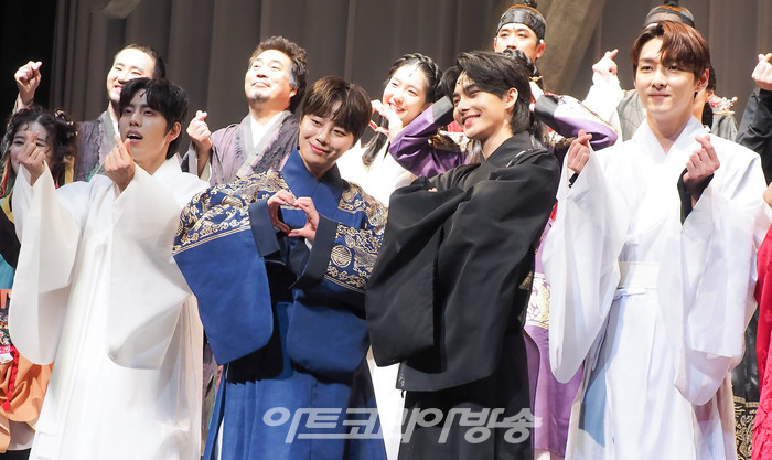 [AK포토] 장동우-의진-현진-주호, '꽃보다 여도 4인방'