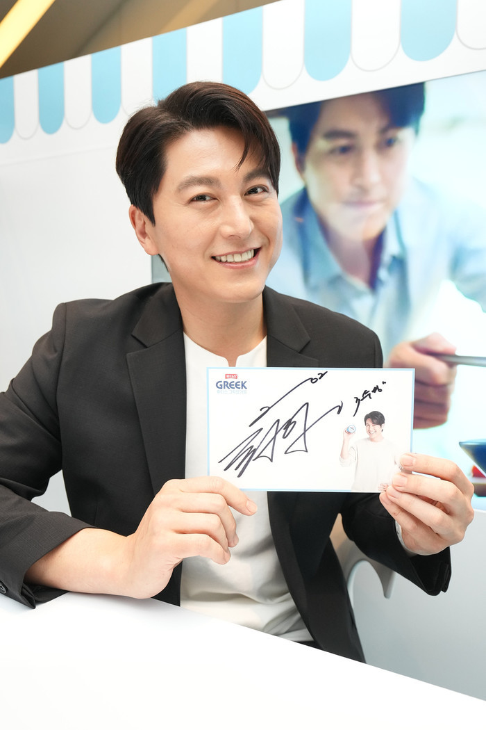 [AK포토] 류수영, '박하선이 반한 훈훈한 미소'