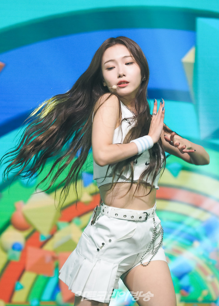 [AK화보] 케플러, 청량한 여름 분위기 'Up!' 무대