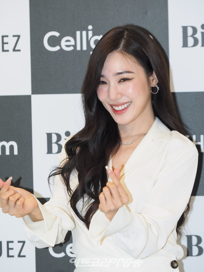 [AK포토] 티파니 영, '셀렘 주는 환한 미소'