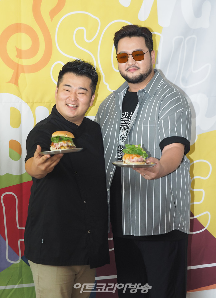 [AK포토] 김태우-이원일, '이 맛이 진정 천국의 맛'