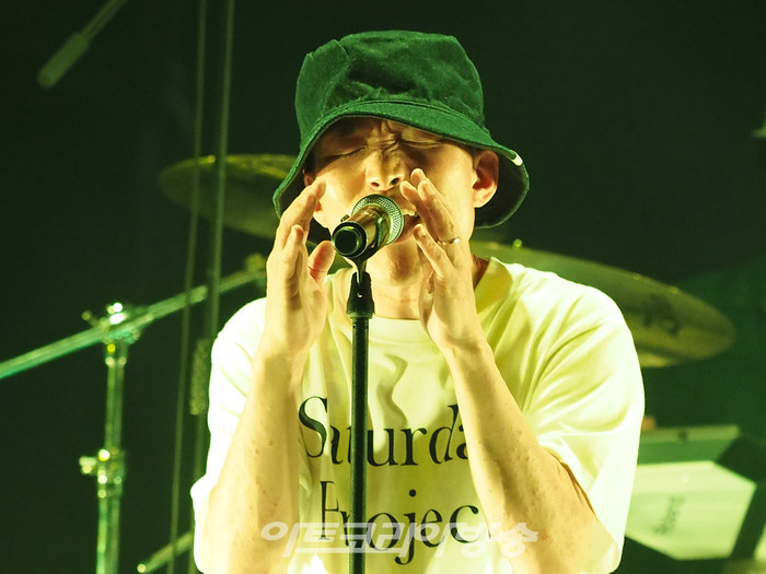 [AK화보] 이날치 '토끼, 자라, 호랑이, 독수리, 용궁'