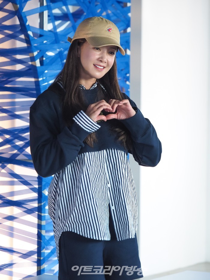 [AK포토] 이시영, 시선 끄는 비주얼