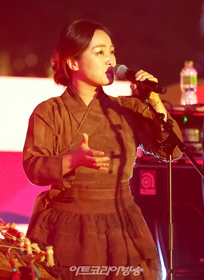 [AK포토] 신노이(SINNOI), 신개념 사운드 '新심방곡' (서울거리예술축제)