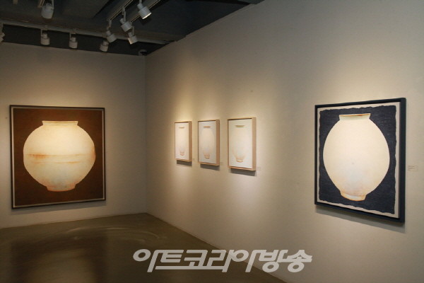 서양화가 김선 개인전 ‘단아한 조선 백자 달항아리’